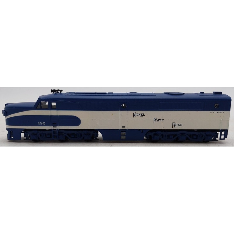 Athearn 3330 HO Scale Nickel Plate Road PA-1 Dummy Diesel #182 EX