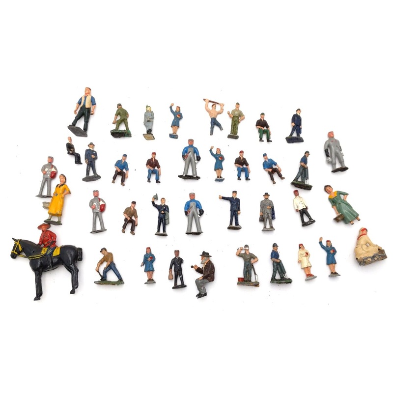 Vintage Assorted Lead Figures [38] VG