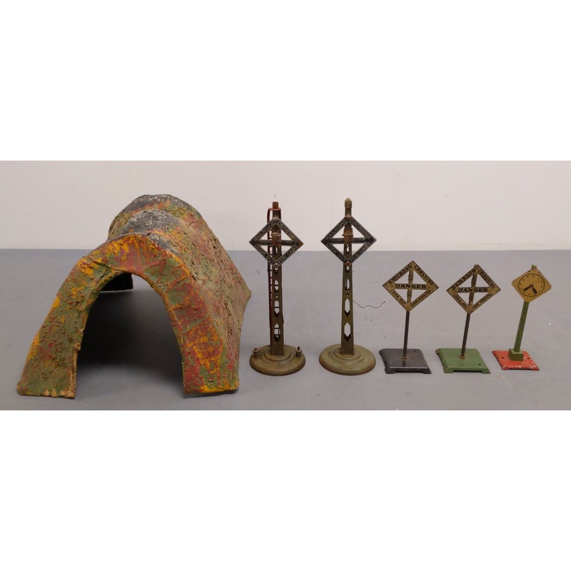 American Flyer, Lionel & Other Vintage O Signs, Signals, & Tunnel [6] VG