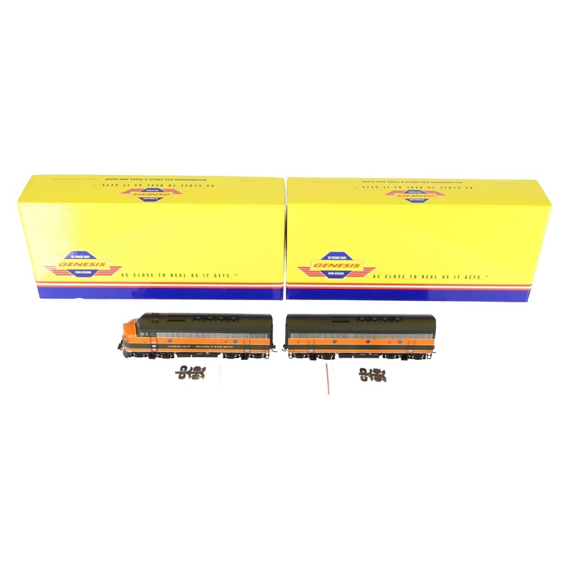 Athearn G2627 HO Scale Great Northern F-3AB Phase 4 Diesel Locomotive Set NIB