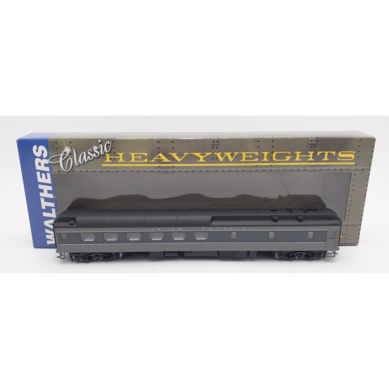 Walthers 932-10155 HO Scale Union Pacific Heavyweight Diner EX/Box