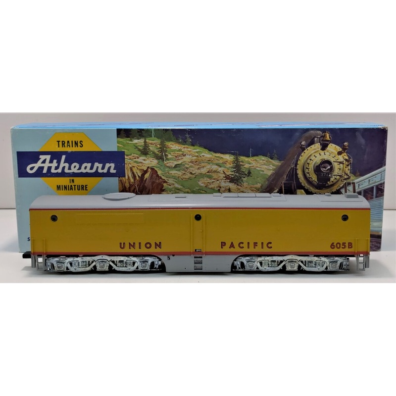 Athearn 3367 HO Union Pacific PB-1 Dummy Diesel Locomotive #605B EX/Box