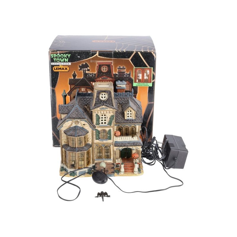 Lemax 05473A Spooky Town Lighted Greaves Manor Porcelain House EX/Box