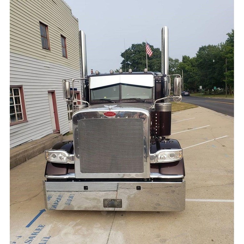 B22-10D-20-1123 20, Mitered, Blind Mount, Tow Holes (Peterbilt 388,389,589,567 Kenworth w990)